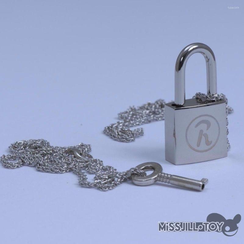 Pendant Necklaces 2pcs/set Anime Ai Yazawa NANA Lover's Key&lock Alloy Fashion Metal Cosplay Accessories Cos
Pendant Necklaces 2pcs/set Anime Ai Yazawa NANA Lover's Key&lock Alloy Fashion Metal Cosplay Accessories Cos