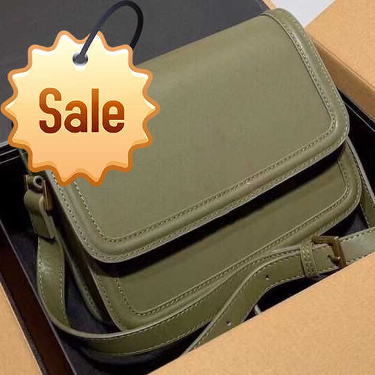 Luxury Designer Handbag 2022 New Fashion Versatile Single Shoulder Messenger Bag Retro Small Square Western Style Tofu Popular Women Clothing Factory Direct Sales, Black
Luxury Designer Handbag 2022 New Fashion Versatile Single Shoulder Messenger Bag Retro Small Square Western Style Tofu Popular Women Clothing Factory Direct Sales, Black
