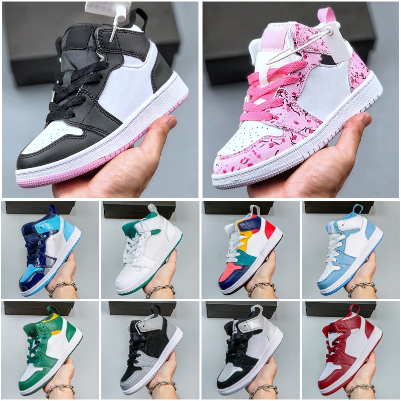 2023 Kids Jumpman 1s 1 Shoes UNC University Blue Infants Toddler Child Basketball Shoes Designer Pine Green Royal Trainers Obsidian Chicago Bred Low Sneaker, (18)
2023 Kids Jumpman 1s 1 Shoes UNC University Blue Infants Toddler Child Basketball Shoes Designer Pine Green Royal Trainers Obsidian Chicago Bred Low Sneaker, (18)