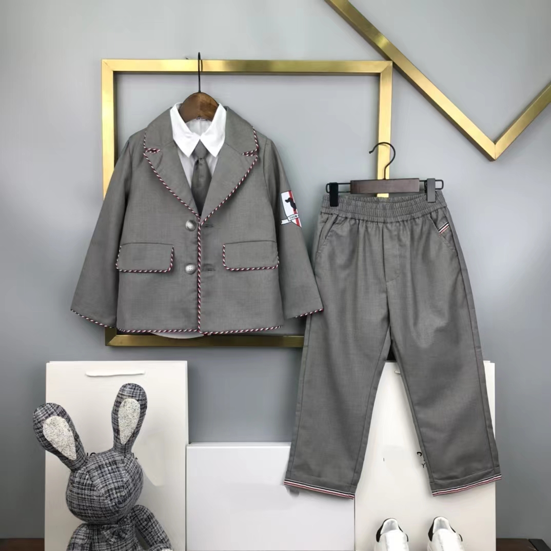 youth boy clothe set designer kid fashion autumn jacket and pants toddler girls gym sport suits clothing sets -160 cm send with box, Blue
youth boy clothe set designer kid fashion autumn jacket and pants toddler girls gym sport suits clothing sets -160 cm send with box, Blue