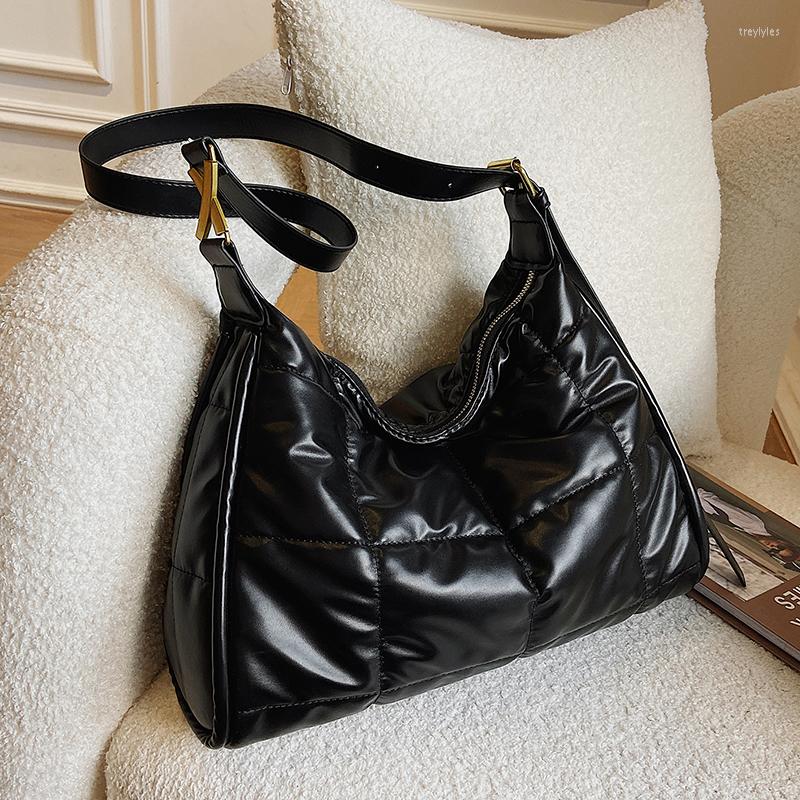Evening Bags Quilted Designer Brands Big PU Leather Padded Women Handbags Shoulder Crossbody Luxury 2022 Trends Winter Hand Bag, Black
Evening Bags Quilted Designer Brands Big PU Leather Padded Women Handbags Shoulder Crossbody Luxury 2022 Trends Winter Hand Bag, Black