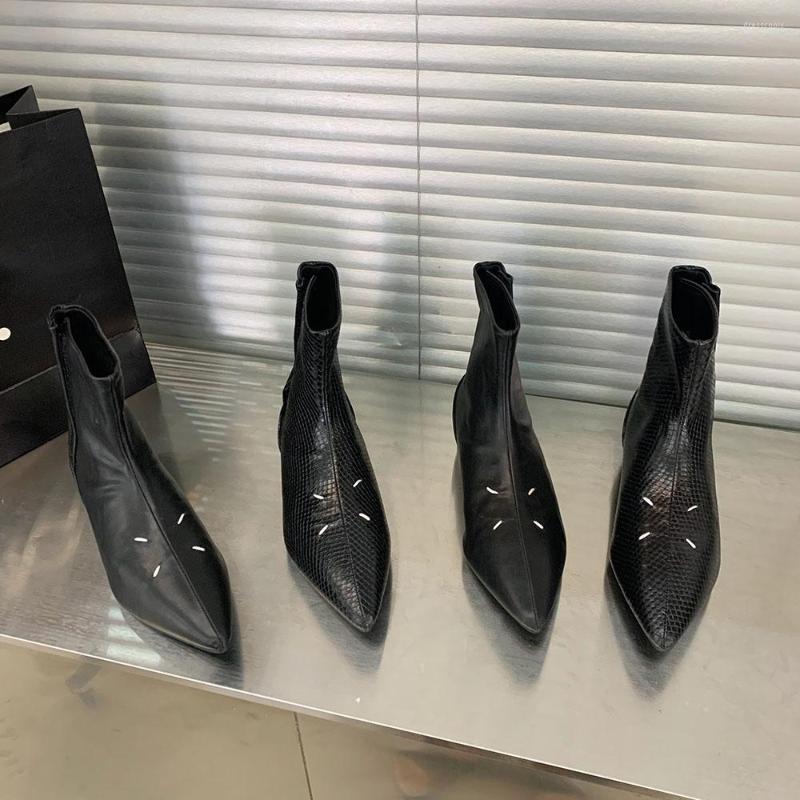 Boots Poinetd Toe Women Sock Botas Black Snake Printed Stretch Shoes Flat Low Heels 2022 Back Zipper Short Size 35-39, Black1
Boots Poinetd Toe Women Sock Botas Black Snake Printed Stretch Shoes Flat Low Heels 2022 Back Zipper Short Size 35-39, Black1