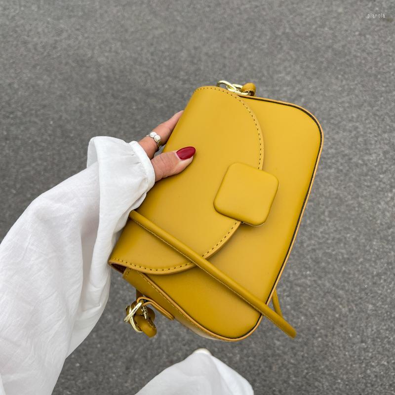 Evening Bags 2022 European Fashion Female Square Buckle Flap Crossbody Summer PU Leather Women's Designer Handbag Shoulder, Beige
Evening Bags 2022 European Fashion Female Square Buckle Flap Crossbody Summer PU Leather Women's Designer Handbag Shoulder, Beige