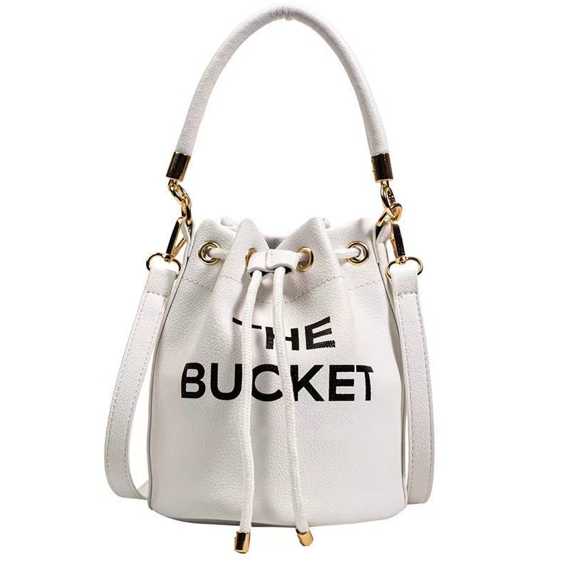 The Bucket Bag Women Shoulder Handbags The Tote Bags Designer Fashion Famous Cross Body High Quality with Whol, Red
The Bucket Bag Women Shoulder Handbags The Tote Bags Designer Fashion Famous Cross Body High Quality with Whol, Red