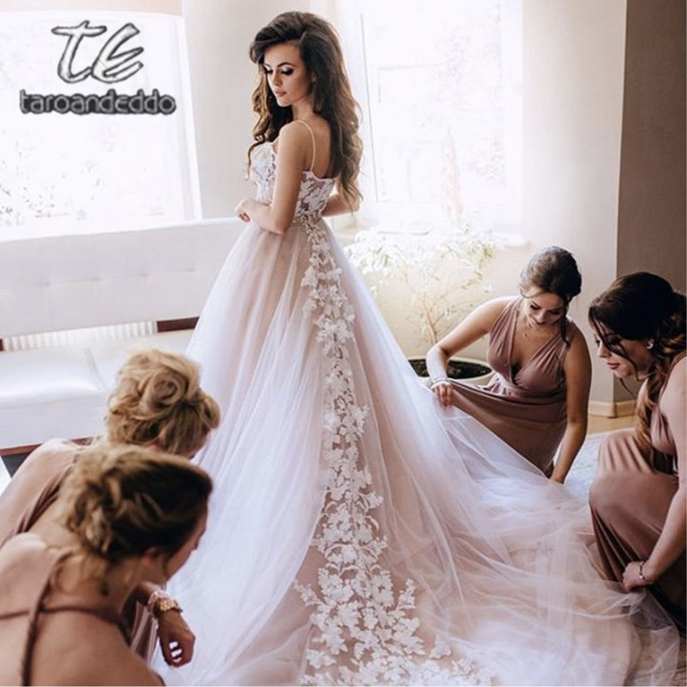 Spaghetti Straps Dress Vestidos de Novia Sweetheart Lace Appliques Wedding Gowns Vintage Sleeveless Bride Dresses