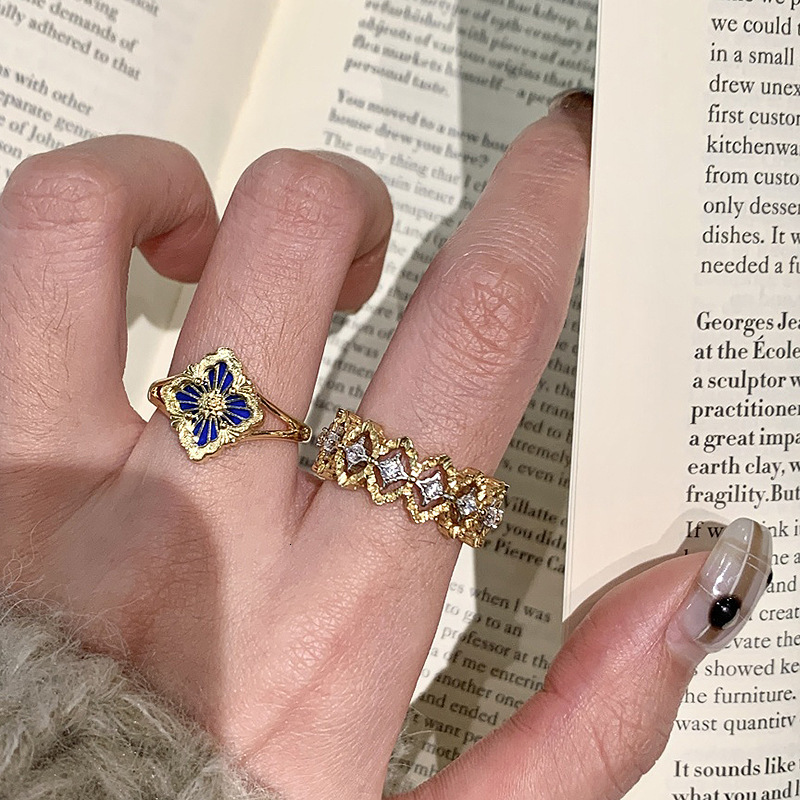 Luxury Brand Designer Jewelry Xiaohongshu Hot-Selling Hollow Lace Edge Ring For Women 2025 New Ancient Gold-Plated Silver Ring One Piece Dropshipping