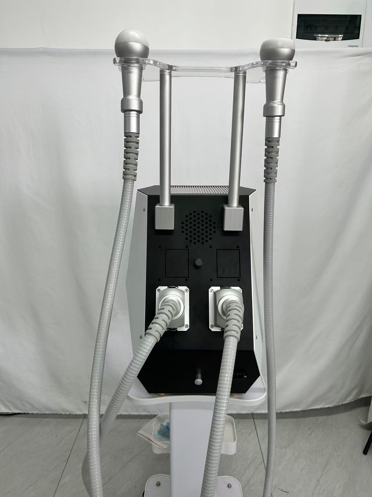 Portable Slimming Machine Hot and Cold T Shock Device For Fat Reduction Body Sculpting Skin Firming and Cellulite Removal Treatment