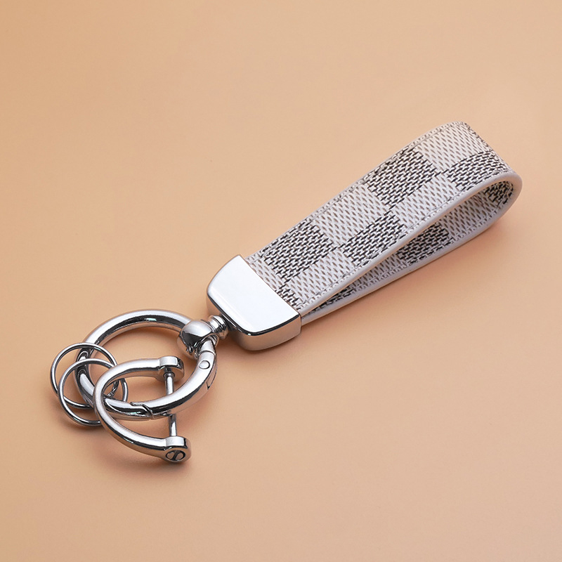 Fashion Accessories Keychains Stylish and Long lasting Men's Leather Belt Clip for Keys Featuring Timeless Design Elements from Prestigious Fashi