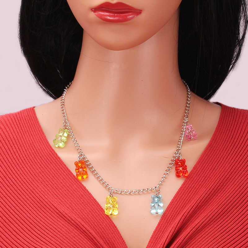 European and American cross-border ins cool single-layer little bear necklace for women, trendy hip-hop, simple and unique resin little bear sweater c