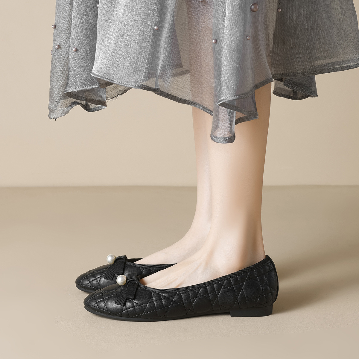 Commuting Flat Shoes Summer And Autumn Women's Shallow Mouth Single Shoes Soft Sole Butterfly Bow Single Shoes Round Toe Summer And Autumn Design