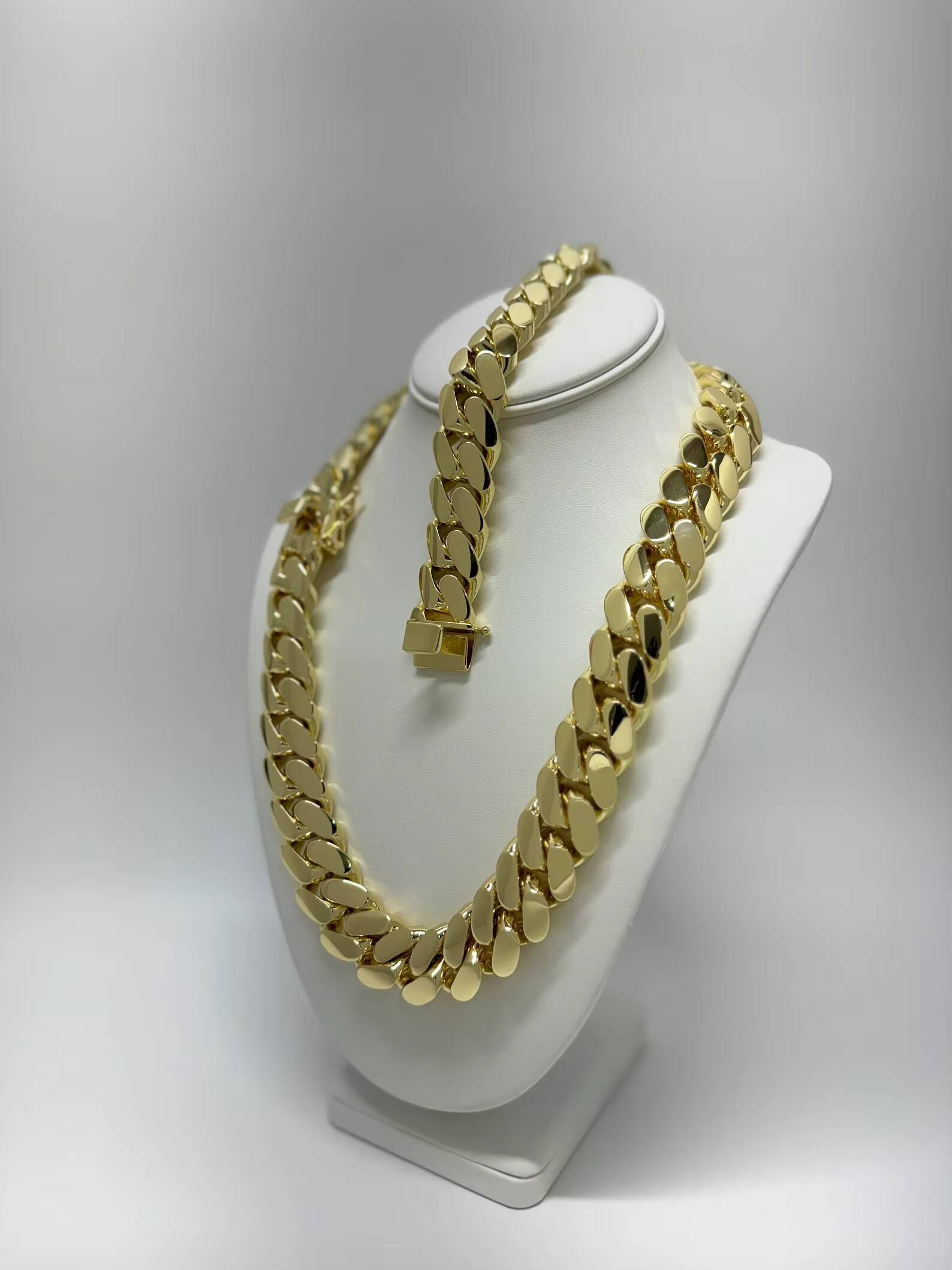 Top Selling 14K Gold Plated Sterling Silver Half Kg 22MM Hip Hop Style Cuban Link Chain For Gift Available for Factory Price