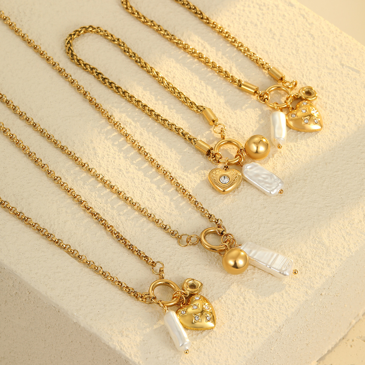 New Inlaid Dia Heart Pendant Necklace Light Niche High-end Stainless Steel Bracelet for Women - view 3