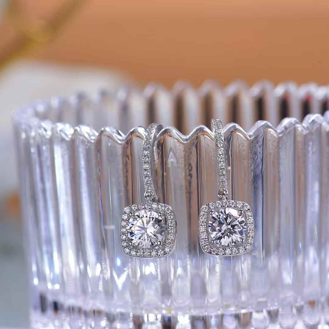 Luxury Square framed Moissanite Huggie Earrings Sparkling Embellished Hoop Earrings for Women Hypoallergenic Sterling Silver Jewelry