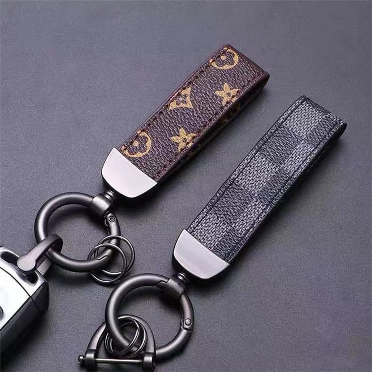 Fashion Accessories Keychains & Lanyards Brand name Vintage Leather Car Keychain for Men, Waist Hanging Key Ring with Horseshoe Buckle, Sturdy and Wea