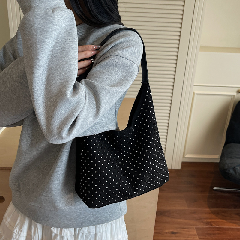 Autumn New Korean Women s Versatile Elegant Handbag niche design minimalist atmosphere style fashionable casual designer shoulder bag