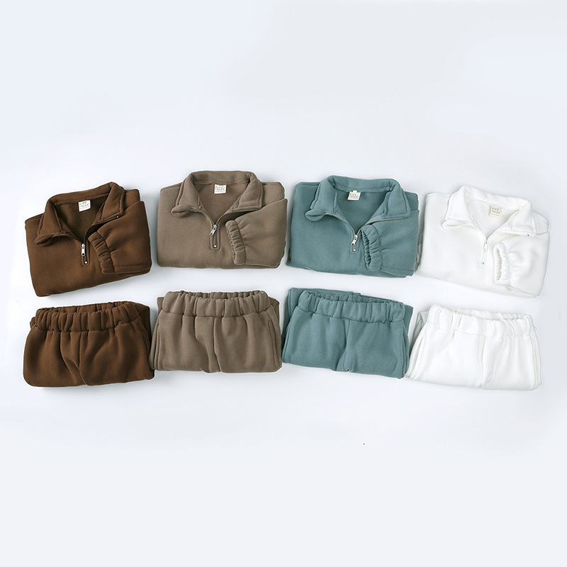 Korean version of new winter clothing set for boys and girls fashionable high neck half zipper top leg binding pants fleece casual set 231030