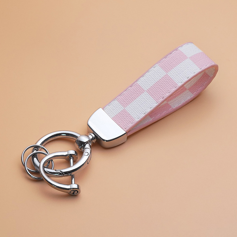 Fashion Accessories Keychains Stylish and Long lasting Men's Leather Belt Clip for Keys Featuring Timeless Design Elements from Prestigious Fashi