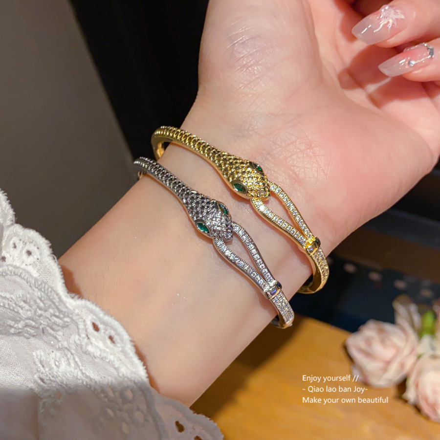 Luxury Brand Designer Jewelry 18K Real Gold Plated Zircon Snake-Shaped Hollow Clasp Bracelet New Chinese Style Trendy Bracelet Light Luxury High-End F