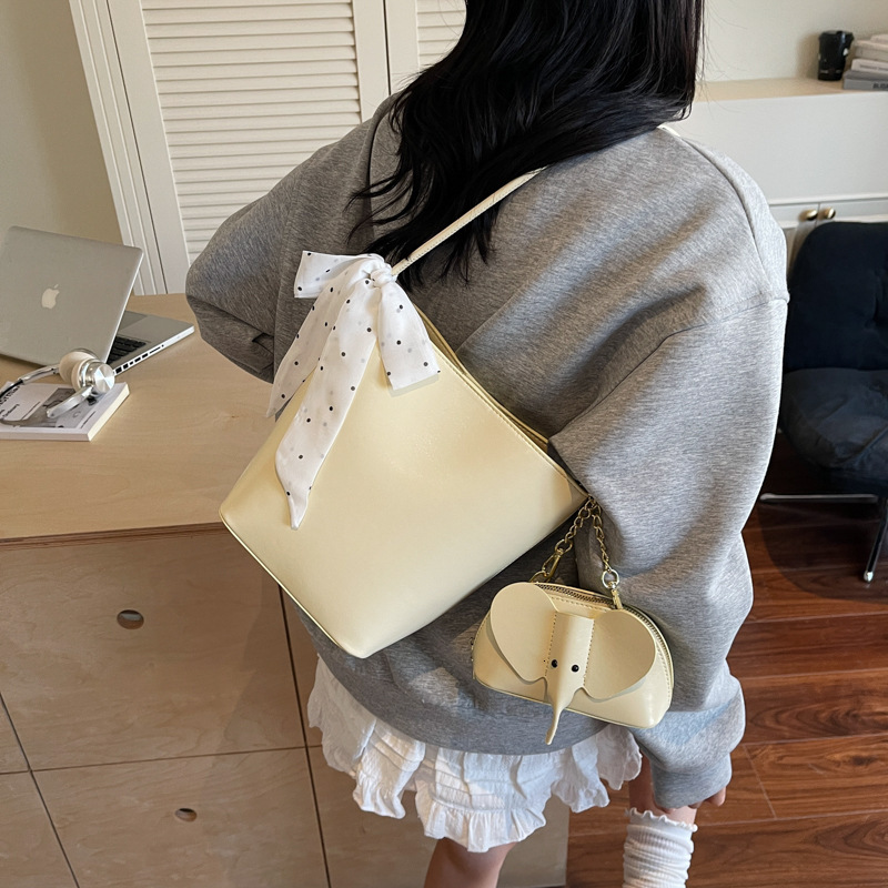 2025 autumn new women s diagonal cross bag atmosphere light luxury versatile design handbag fashionable niche mother bag designer shoulder bag