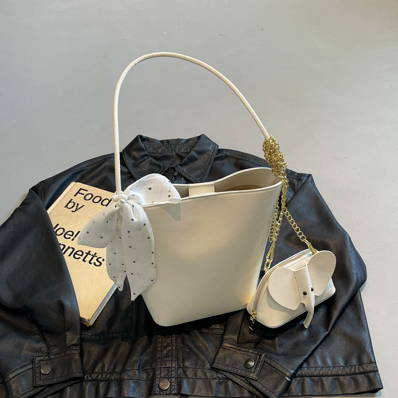 2025 autumn new women s diagonal cross bag atmosphere light luxury versatile design handbag fashionable niche mother bag designer shoulder bag