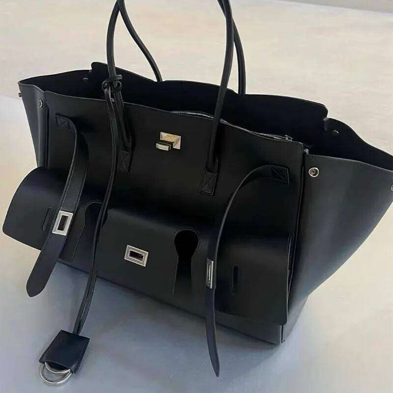 Brand Black Large Capacity Travel Lage High Quality Square Buckle Design Shoulder Handbag Shopper Women Bag