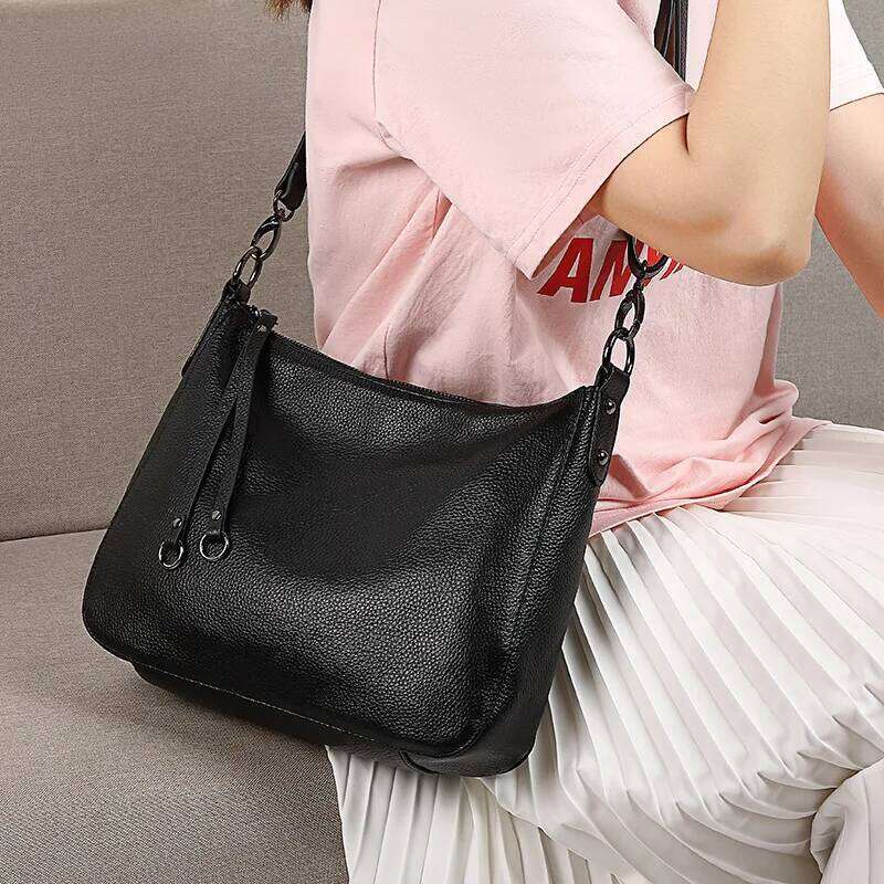 2025 Genuine Leather Women's Shoulder High Quality Cowhide Handbag Versatile Daily Casual Crossbody Bag As Gift