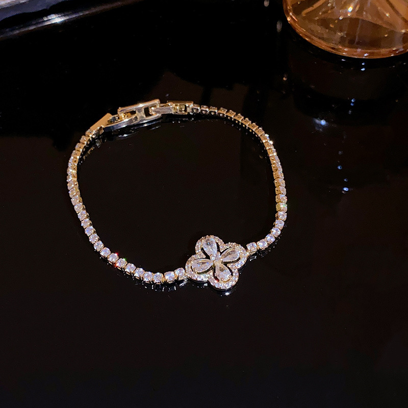 Real Gold Plated Four-Leaf Clover Zircon Buckle Fashion Light Elegant High-End Sense Bracelet Personality Trendy Hand Jewelry - view 4