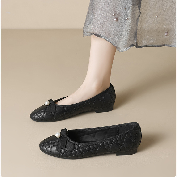 Commuting Flat Shoes Summer And Autumn Women's Shallow Mouth Single Shoes Soft Sole Butterfly Bow Single Shoes Round Toe Summer And Autumn Design