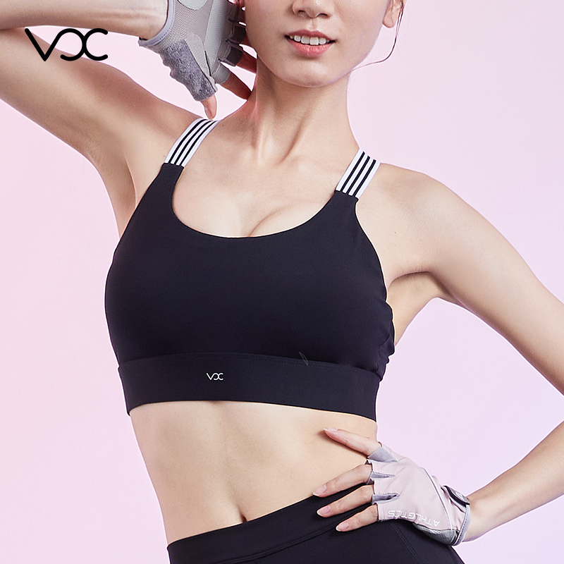 Sports Bra Wider hem for full coverage, enhanced support and superior fit.