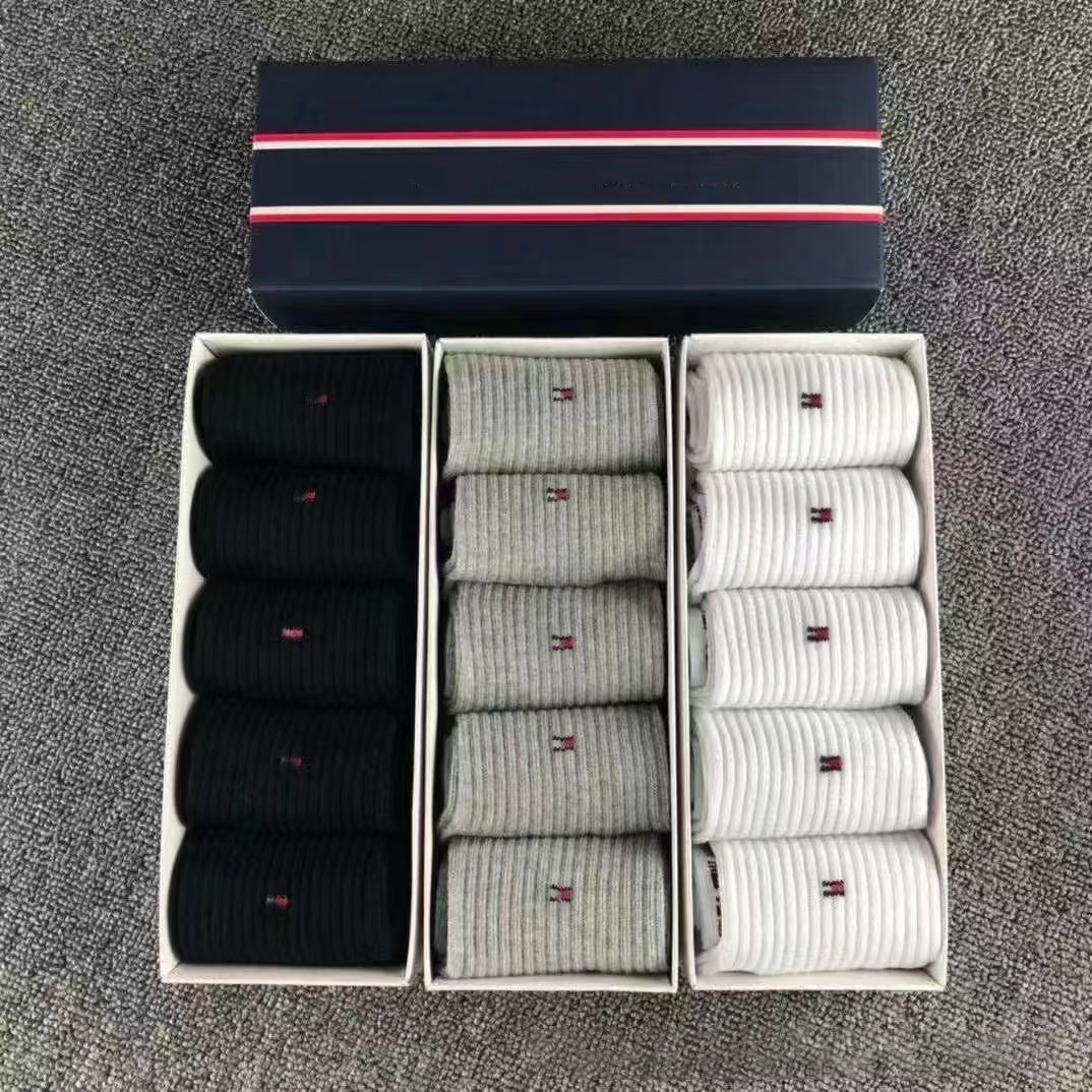 Men's Socks Classic Business Brand 5 Pairs Pack Fashion Casual Cotton Solid Color Autumn Winter Breathable Comfortable Designer Gift Box Socks