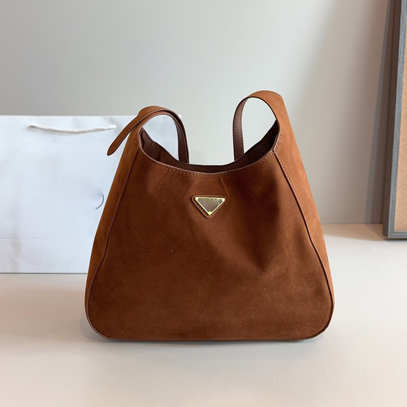 designer Luxury handbag shoulder crossbody bag 2025 New Autumn and Winter High-end Suede Frosted Tote Bag Commuting Retro One-shoulder Hand-held Armpit Bag for Women