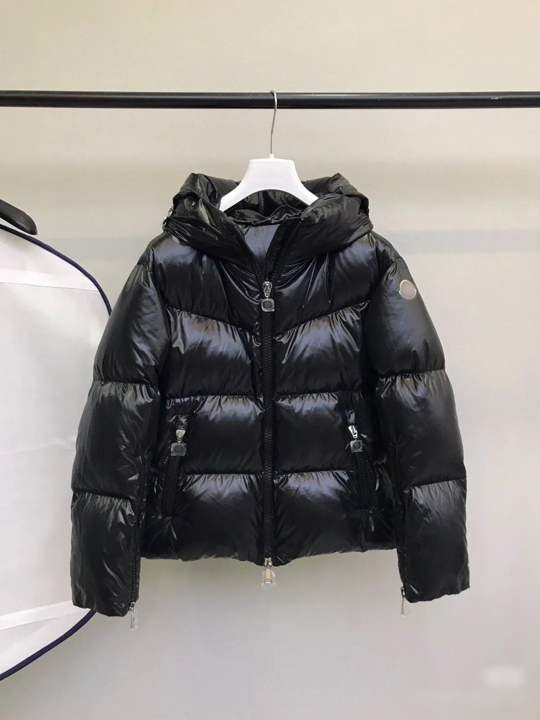 Designer men's winter down jacket, down jacket, classic logo design fabric, thick windproof, waterproof, warm, fashionable and versatile