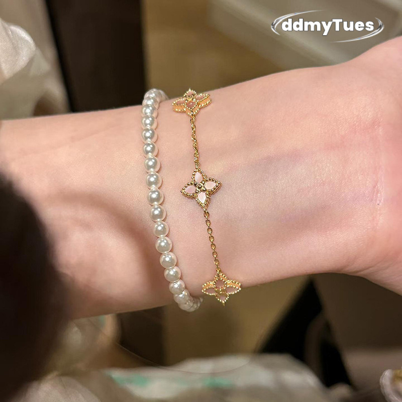 Fritillary Flower Petal Pendant Palace Style Bracelet Exquisite Light High-end Hand Accessories ddmythur ddmythur ddmythur ddmythur