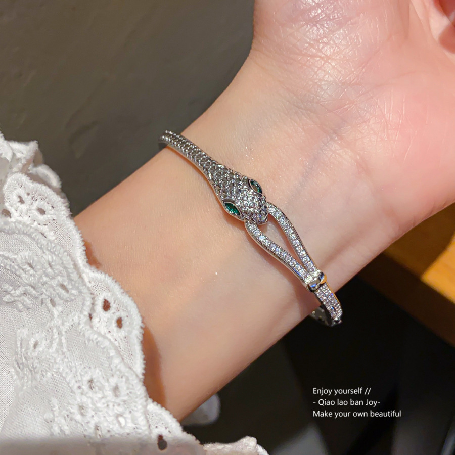 Luxury Brand Designer Jewelry 18K Real Gold Plated Zircon Snake-Shaped Hollow Clasp Bracelet New Chinese Style Trendy Bracelet Light Luxury High-End F