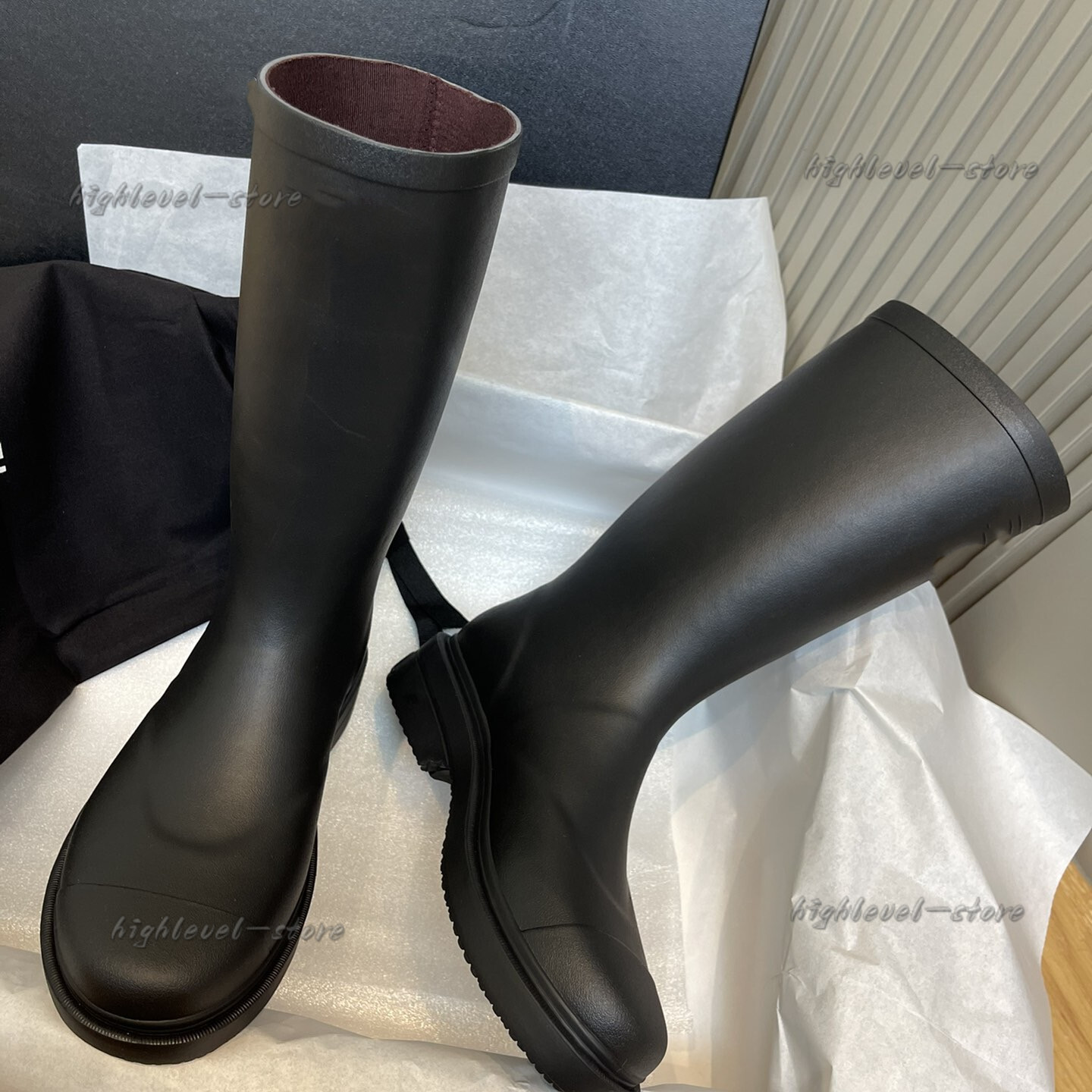 2025 Luxury Designers Rain Boots Women Black Beige Vintage Platform Shoes CH Rainboots Fashion Boot Stylish Olive Green Footwear Bottes de pluie Rainy Day Style