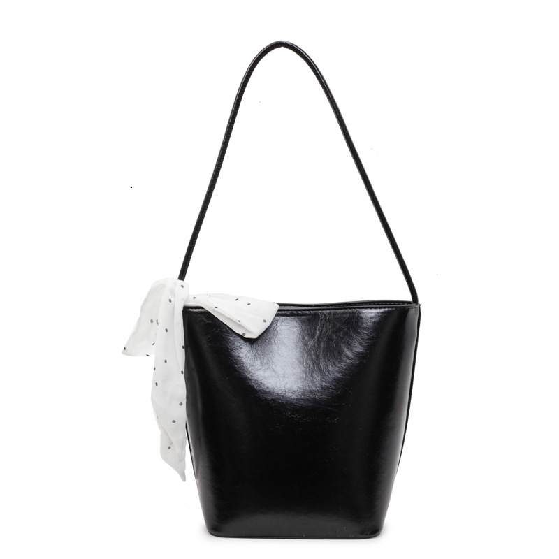 2025 autumn new women s diagonal cross bag atmosphere light luxury versatile design handbag fashionable niche mother bag designer shoulder bag