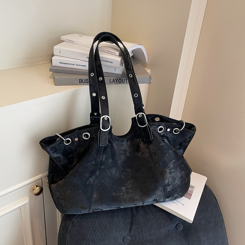 atmosphere autumn new light luxury niche design handbag versatile women s handbag retro casual crossbody bag designer shoulder bag