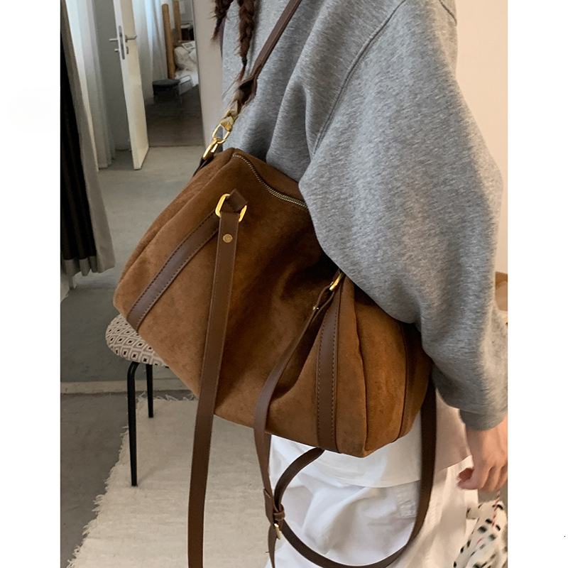 autumn new light luxury suede elegant large capacity niche versatile atmosphere shoulder bag commuting armpit bag designer diagonal cross bag