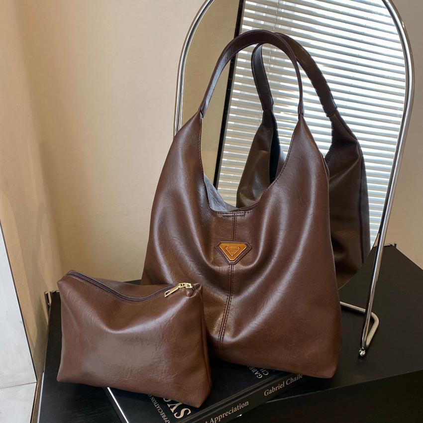 2025 New Vintage Spacious Underarm Tote Bag for Women, Autumn Winter Minimalist Bucket Shoulder Bag