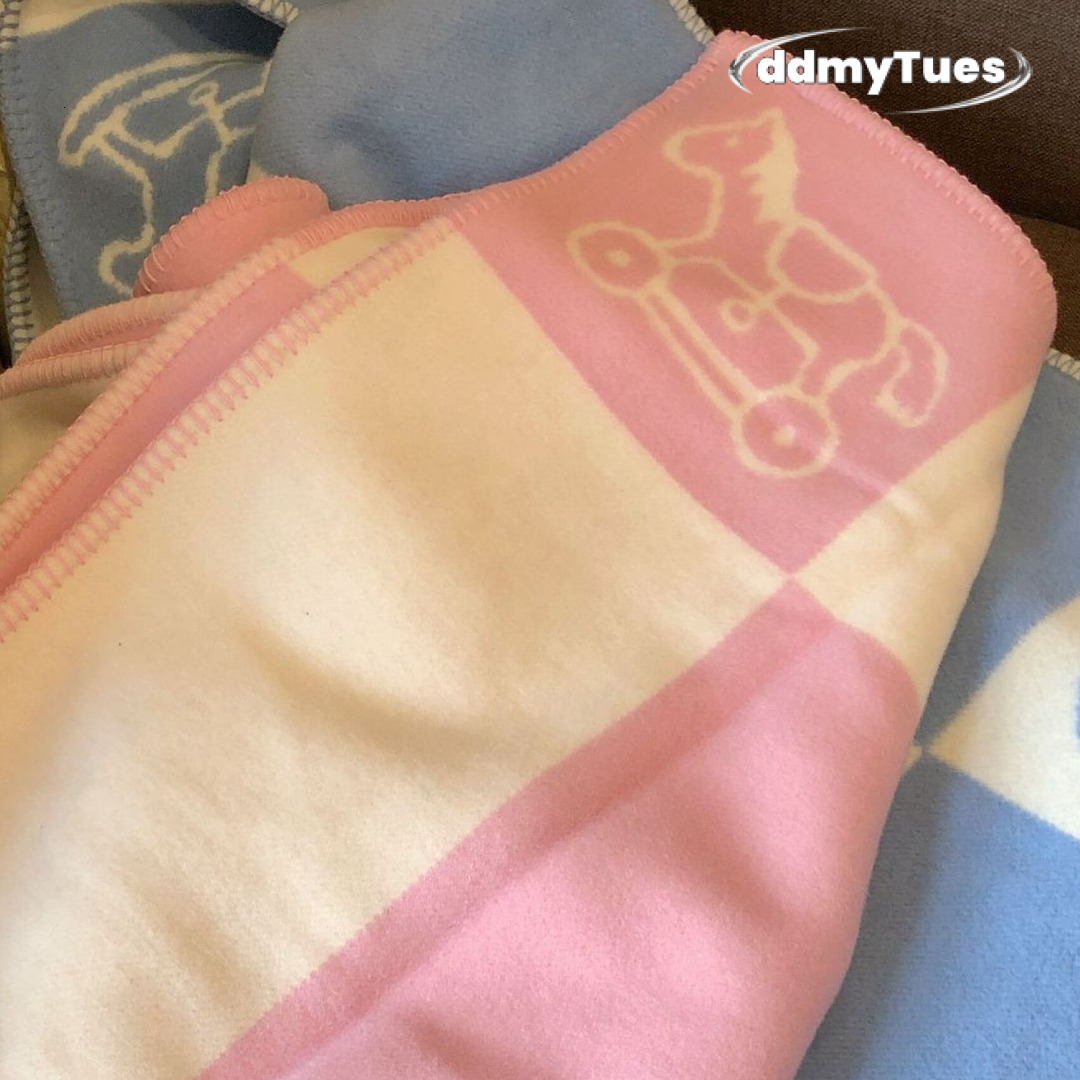 Portable Warm New Baby Suitable For 3-6 Years Old 130/100Cm Cashmere Soft Pony Pattern Wool Blanket Decorative Knitted Blankets ddmythur XJ260304