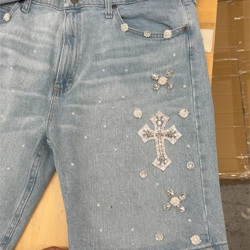 Y2K Gothic Diamond Cross Embroidery Denim Shorts American Retro Blue Gym Shorts Rhinestone Streetwear Hip Hop Men Women Jorts 250901