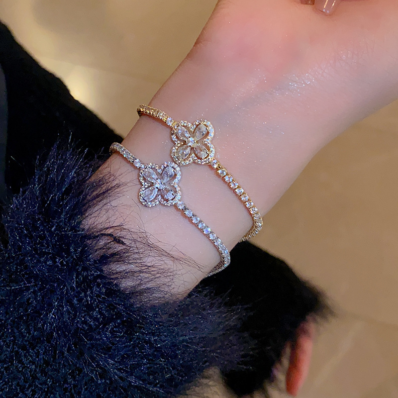 Real Gold Plated Four-Leaf Clover Zircon Buckle Fashion Light Elegant High-End Sense Bracelet Personality Trendy Hand Jewelry - view 5