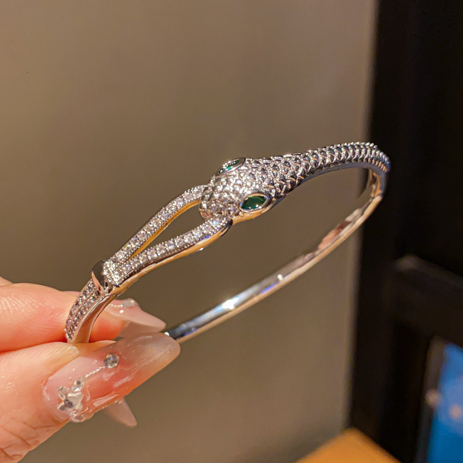 Luxury Brand Designer Jewelry 18K Real Gold Plated Zircon Snake-Shaped Hollow Clasp Bracelet New Chinese Style Trendy Bracelet Light Luxury High-End F