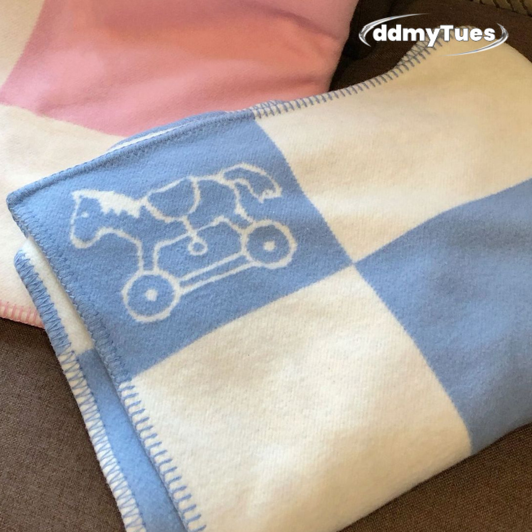Portable Warm New Baby Suitable For 3-6 Years Old 130/100Cm Cashmere Soft Pony Pattern Wool Blanket Decorative Knitted Blankets ddmythur XJ260304