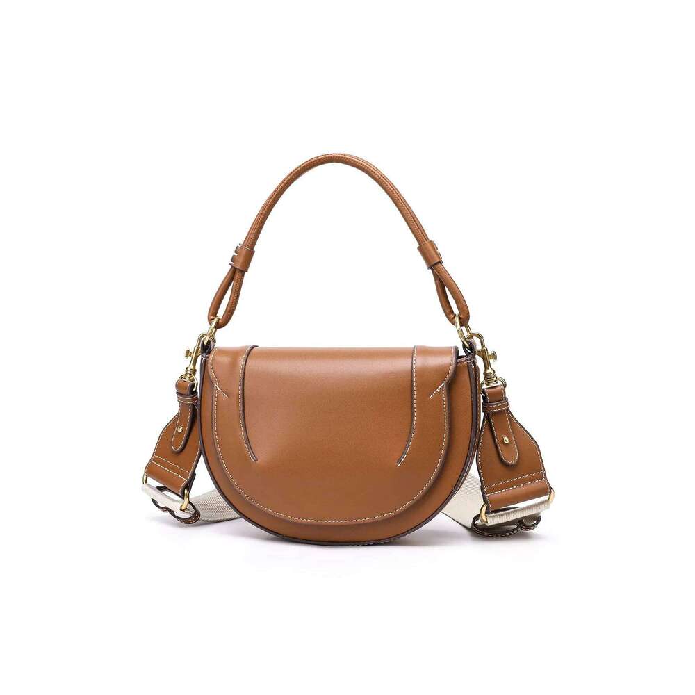 Fashionable And Casual Hand-Held Saddle Bag, Versatile For Commuting, Single Shoulder Crossbody Bag