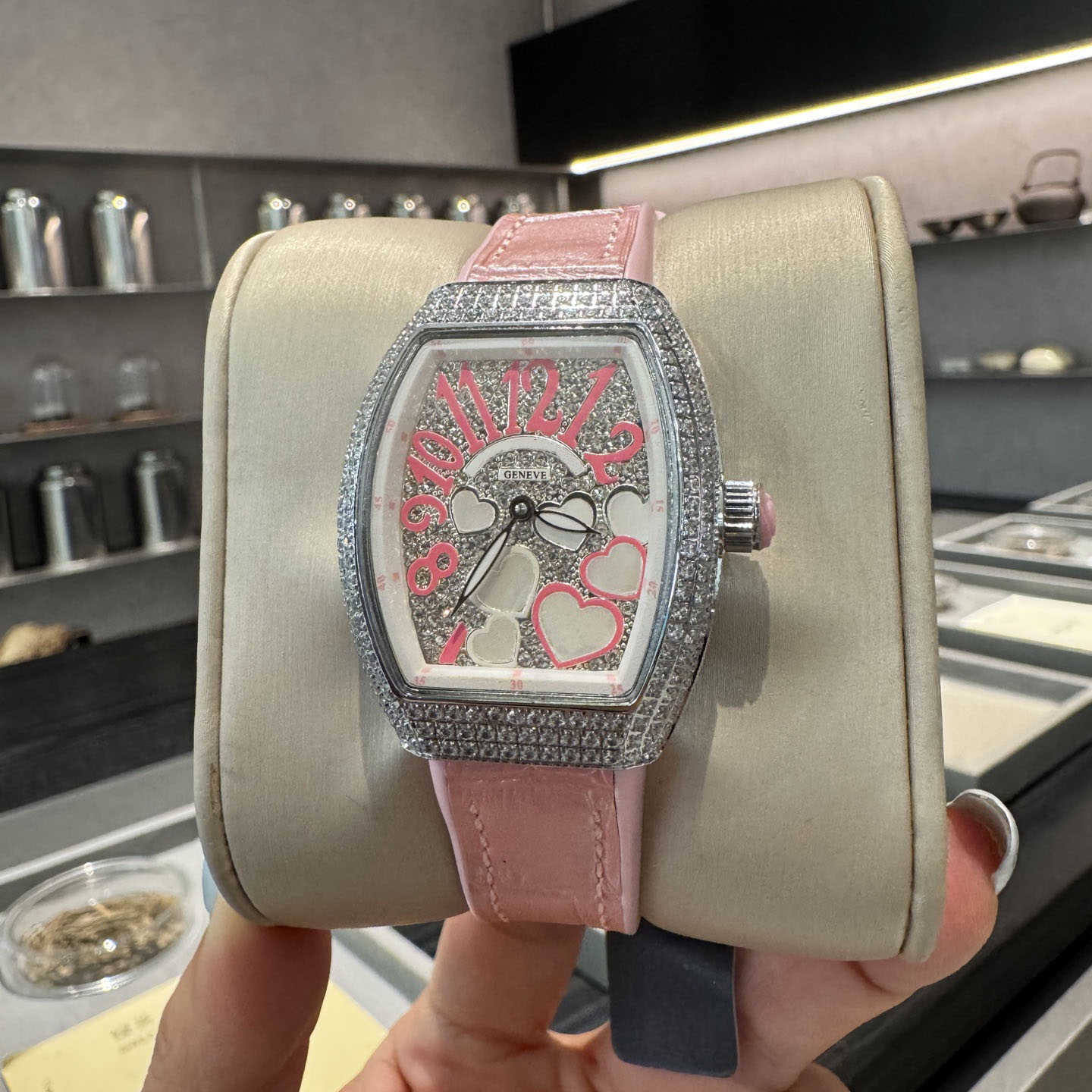 Designer watch high quality diamond moissanite watch high genuine leather strap design oval digital classic style watch for women gift Christmas with box good