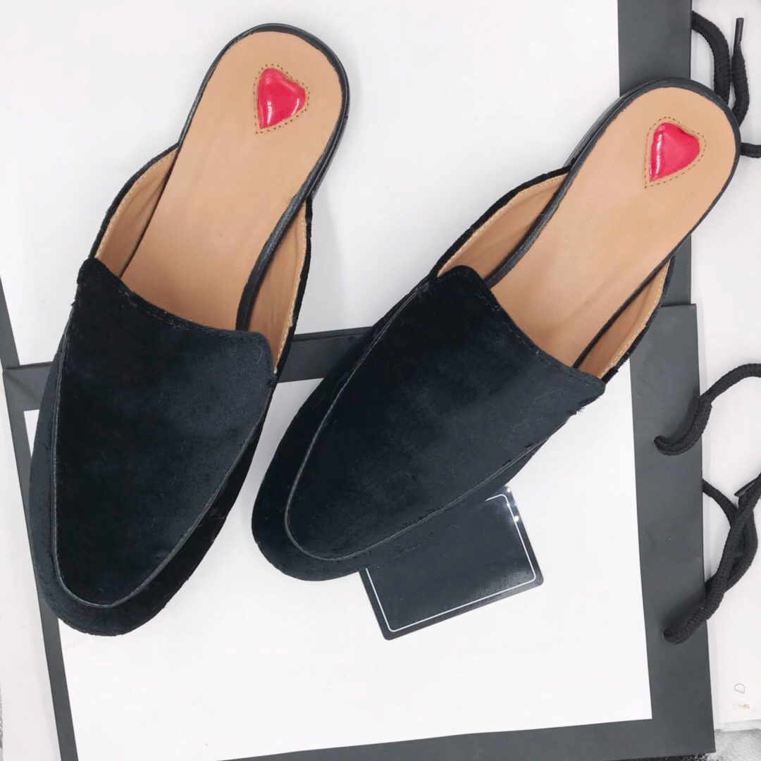 Designer Sandals Women's Slippers Women's Love Summer Shoes Outdoor Beach Slippers Women's Classic Fashion Casual