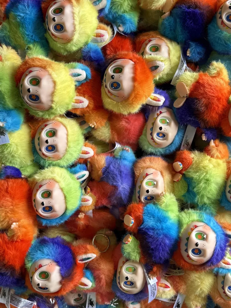 High quality the latest styles labubu V1 V2 V3 V4 V5 labubu doll Cute children's gift labubu popmart