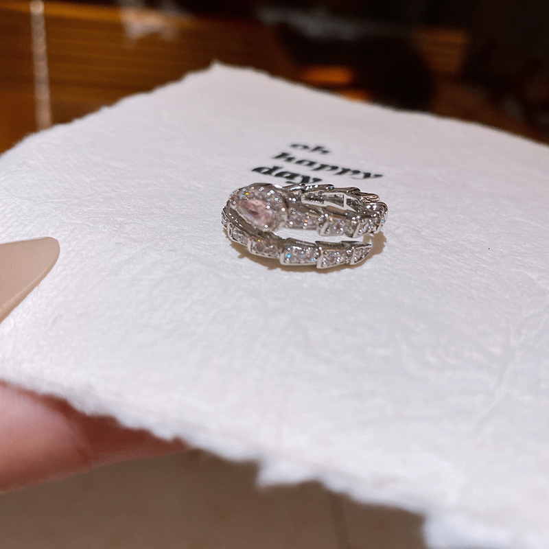 Designer Fan Shaped Shell Ginkgo Leaf Inlaid Zircon Open Vintage Niche Design Sense Index Finger Ring Light Luxury Fashion Jewelry