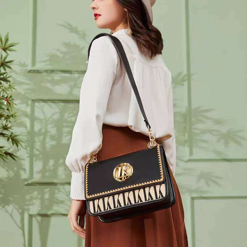 Fashion Small Square 2025 New Women's Handbag High Quality Hand-Held Single Shoulder Large Capacity Crossbody Bag